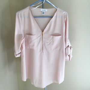 Long sleeve dusty rose top.
